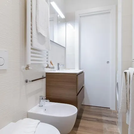 Ur Nest Aposa * Bologna