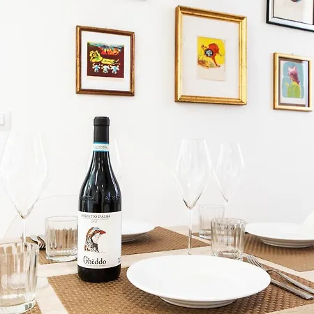 Ur Nest Aposa * Bolonia