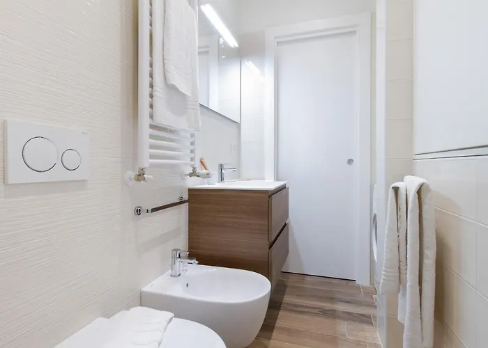 Ur Nest Aposa * Bologna