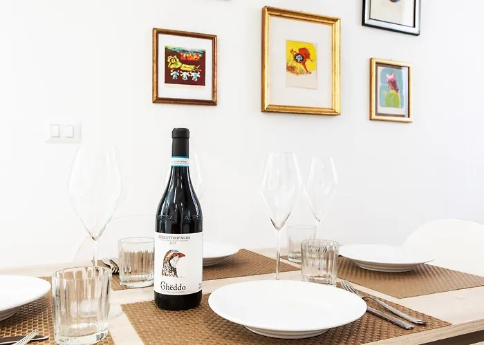 Ur Nest Aposa * بولونيا